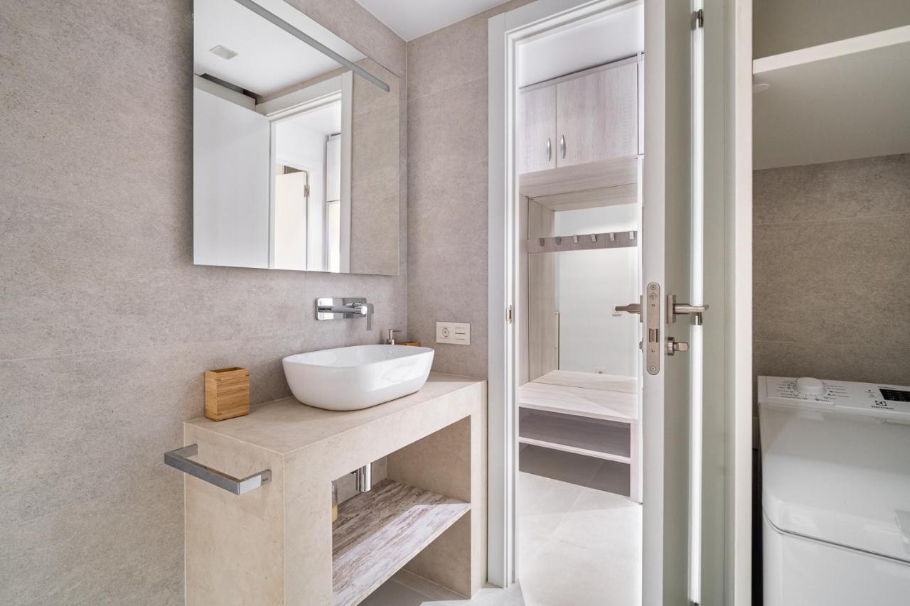 Comtal Homey Apartments Барселона Екстериор снимка